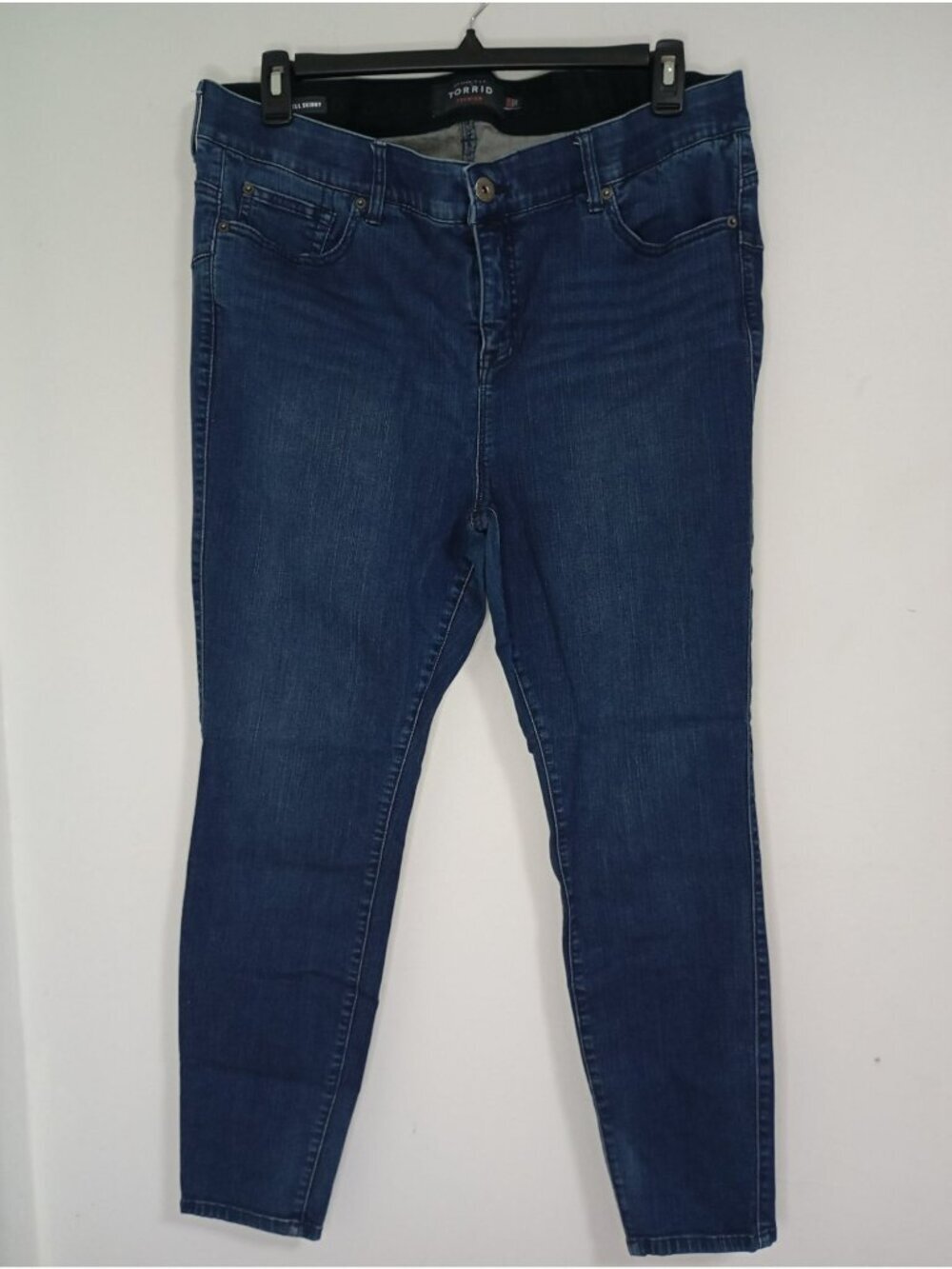 Torrid Premium Womens Skinny Jeans Size 20R Medium Wash Stretch Denim